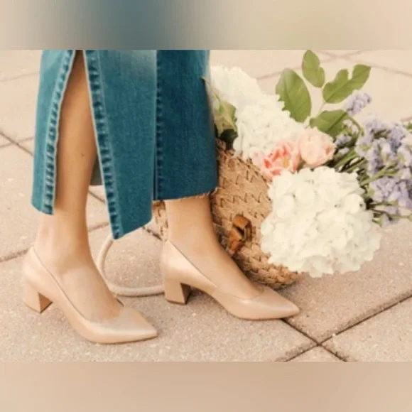 🔵Cole Haan Tan Suede Heels Elegant Design - Picture 6 of 16